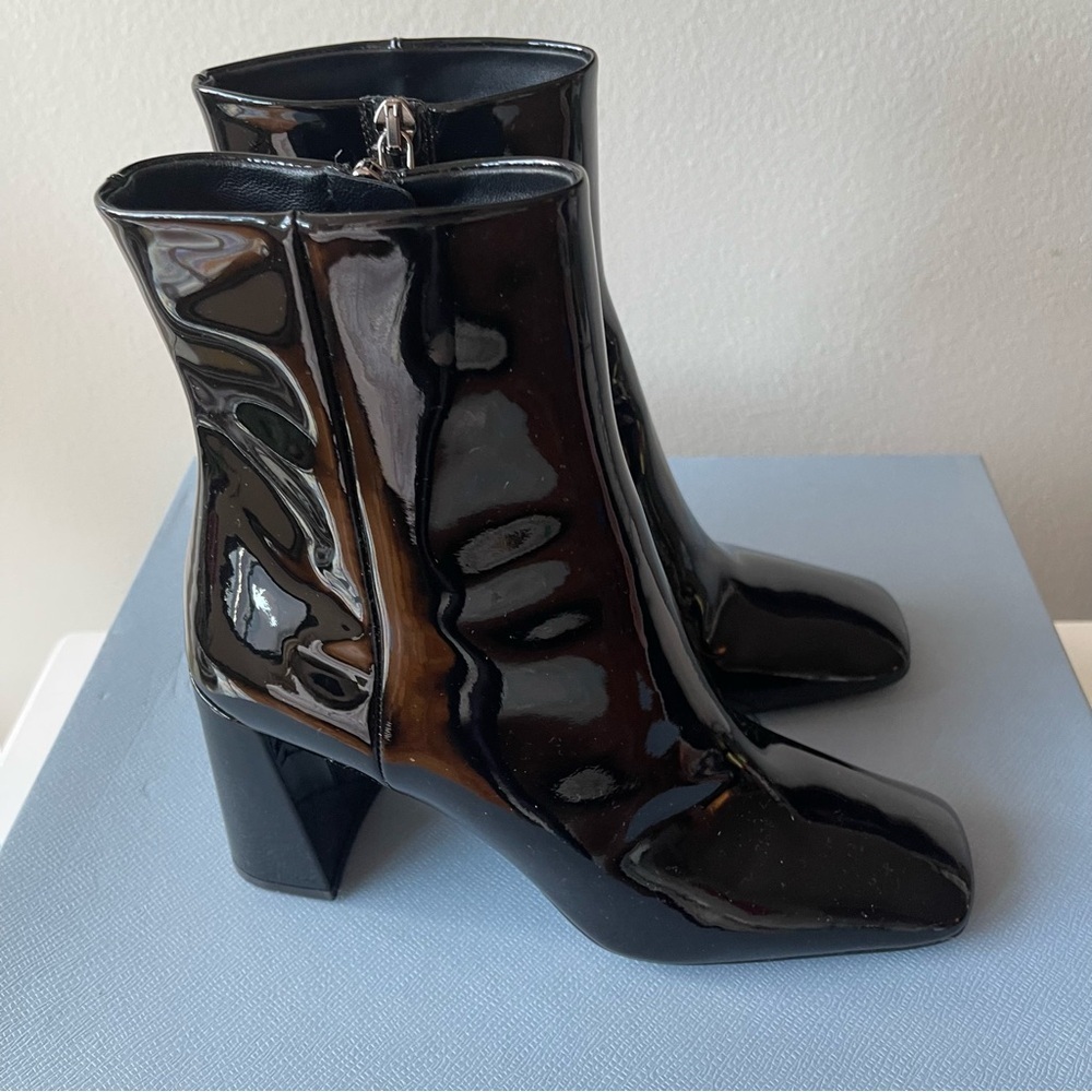 PRADA Square Toe Ankle Boots in Black Patent size 6.5 - Picture 5 of 13